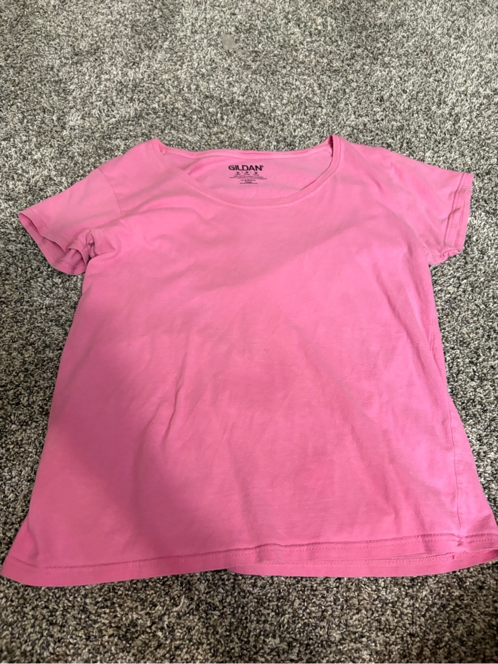 Gildan women’s pink Short Sleeve Tee